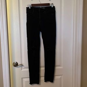 Like new kancan jeans size 5/26, black and distressed